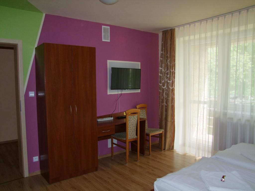 Warnenczyka 85A Bezplatny Parking, Faktura, Prywatna Lazienka, Klimatyzacja Rzeszów Zimmer foto